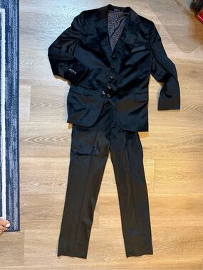 Isaac Mizrahi Boy’s 3-Piece Velvet Suit